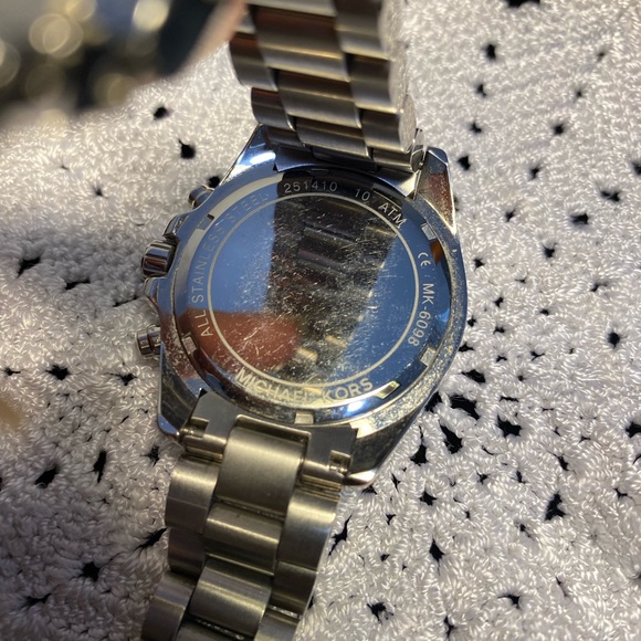 Michael Kors Women's Bradshaw MK6098 Stainless-Steel Quartz Watch w/new battery - Picture 7 of 10